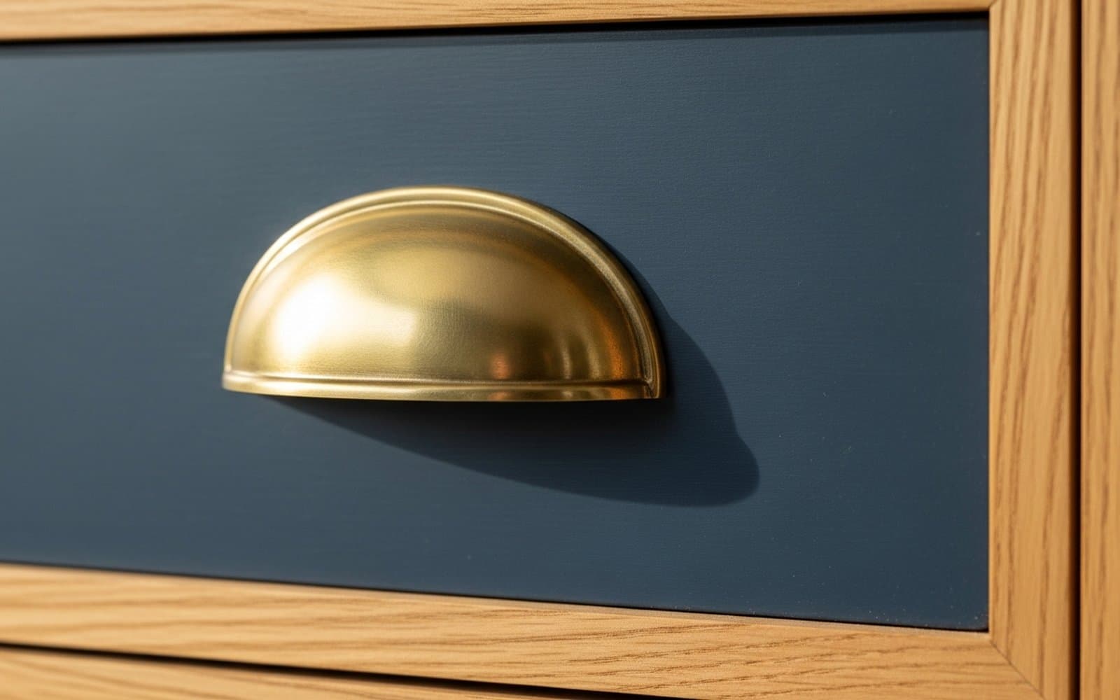shaker navy kitchen kiryat bialik — פרט — פרזול detail